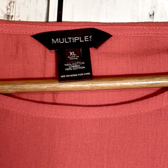 Multiples Top NWOT Salmon with cream trim XL - Picture 5 of 7
